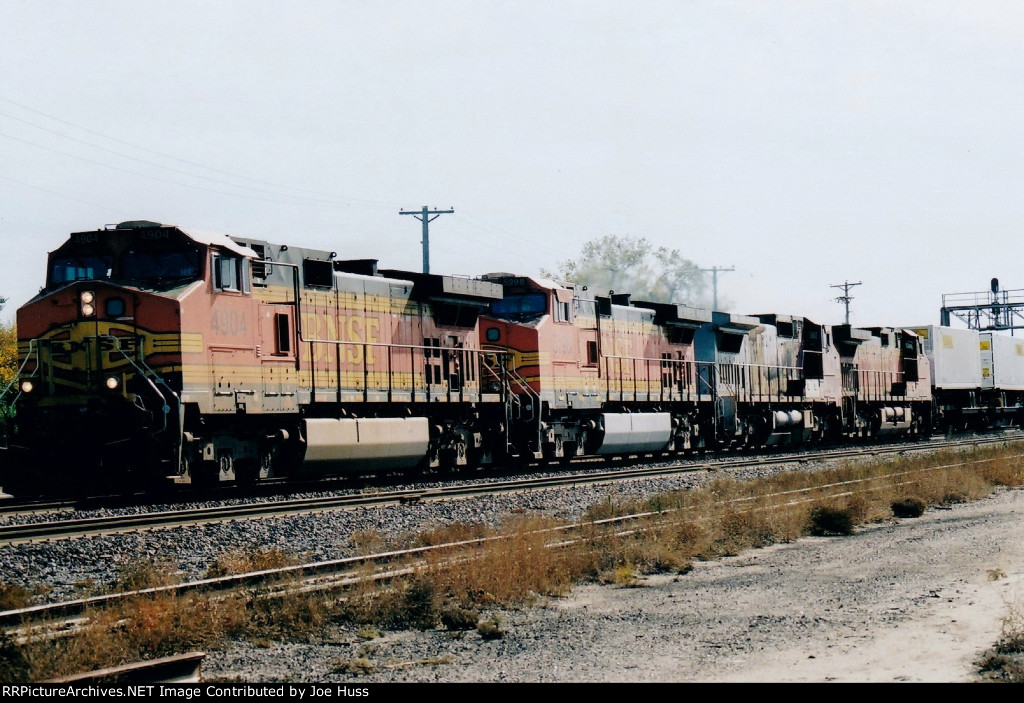 BNSF 4904 West